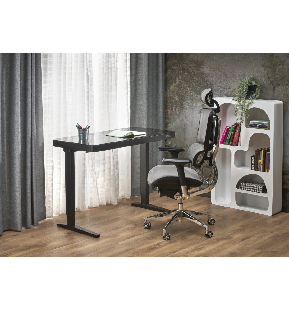 B52 desk with adjustable height, black